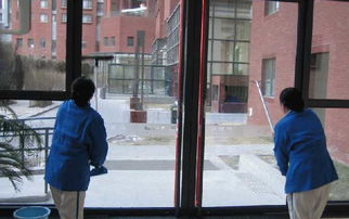 高效清潔，煥新羊城——百家人力為您提供專業(yè)的廣州清潔服務(wù)與外包解決方案